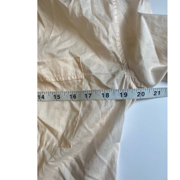 Guess Women's Pale Blush Peach Lightweight Button Front Shirt Size Medium - Picture 8 of 9